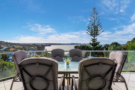 Photo of property in 48a Duncansby Road, Stanmore Bay, Whangaparaoa, 0932