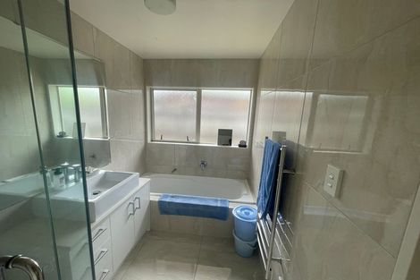 Photo of property in 11 Millington Place, Huntington Park, Auckland, 2013