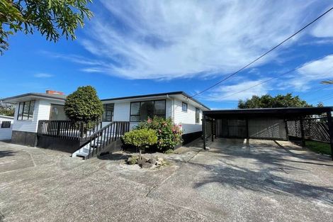 Photo of property in 128 Cobham Crescent, Kelston, Auckland, 0602