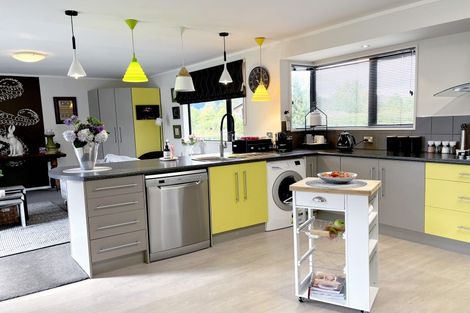 Photo of property in 12 Lochiel Drive, Hanmer Springs, 7334