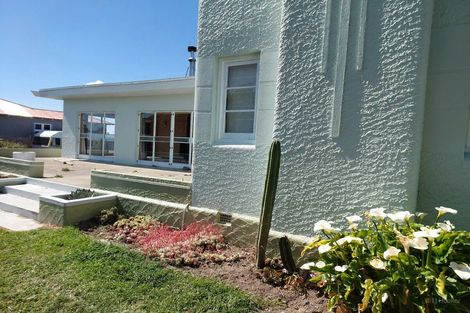 Photo of property in 53 Rhodes Street, Waimate, 7924