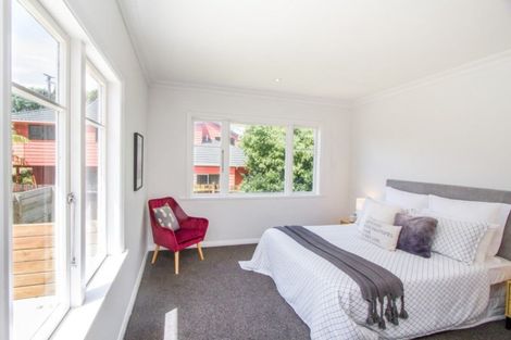 Photo of property in 19 Cecil Road, Tawa, Wellington, 5028