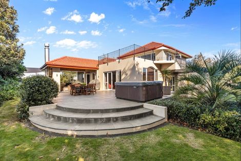 Photo of property in 305 Mangorei Road, Merrilands, New Plymouth, 4312