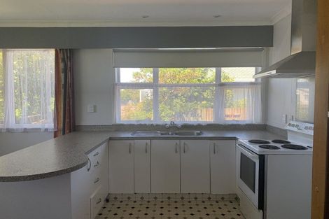 Photo of property in 14 Ruapehu Street, Castlecliff, Whanganui, 4501