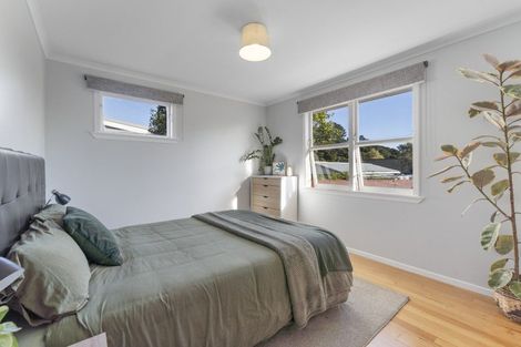 Photo of property in 6 Kaitawa Crescent, Paraparaumu, 5032