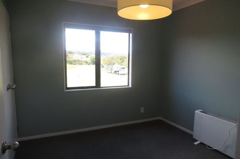 Photo of property in 62 Samwell Drive, Whitby, Porirua, 5024