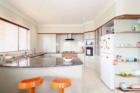 Photo of property in 1a Macleans Road, Bucklands Beach, Auckland, 2014