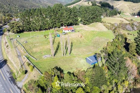 Photo of property in 1712 State Highway 2, Kaitoke, Upper Hutt, 5018