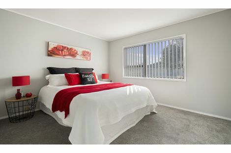 Photo of property in 1/26 Tamworth Close, Manurewa, Auckland, 2102