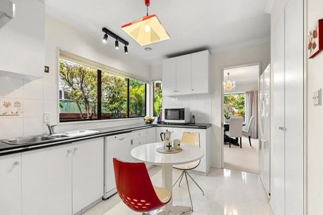 Photo of property in 29 Hinau Street, Woburn, Lower Hutt, 5011