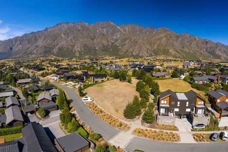 Photo of property in 25 Rannoch Drive, Jacks Point, Queenstown, 9371