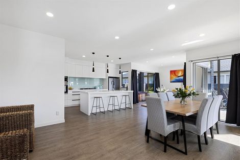 Photo of property in 191 Matua Road, Kumeu, 0810