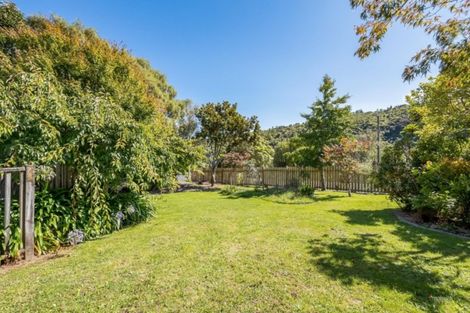 Photo of property in 124 Plateau Road, Te Marua, Upper Hutt, 5018