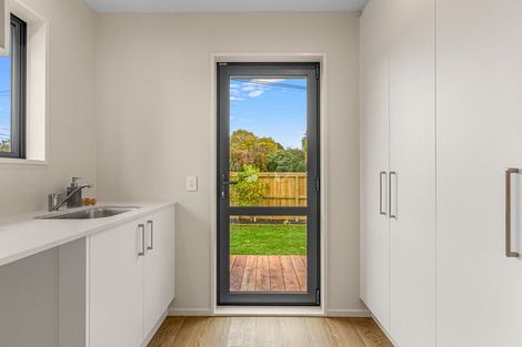 Photo of property in 10 Kendal Avenue, Burnside, Christchurch, 8053