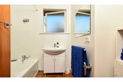 Photo of property in 20 Hartley Terrace, Massey, Auckland, 0614