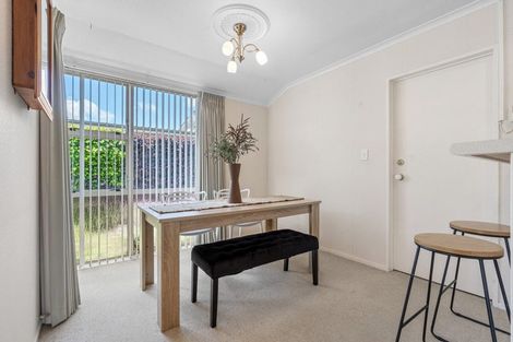 Photo of property in 12 Longford Court, Forest Lake, Hamilton, 3200