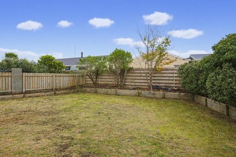 Photo of property in 27 Rutherford Drive, Waikanae Beach, Waikanae, 5036