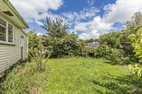 Photo of property in 19 Beauchamp Street, Tawa, Wellington, 5028