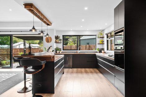 Photo of property in 10 Franks Place, Outram, 9019