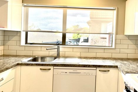 Photo of property in 1/27 Weetman Drive, Browns Bay, Auckland, 0630