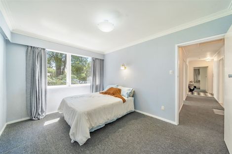 Photo of property in 96 Pinehaven Road, Pinehaven, Upper Hutt, 5019