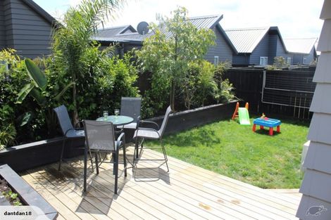 Photo of property in 5 Parachute Crescent, Papakura, 2110