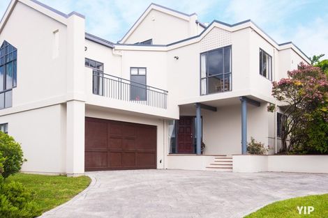 Photo of property in 132 Westchester Drive, Churton Park, Wellington, 6037