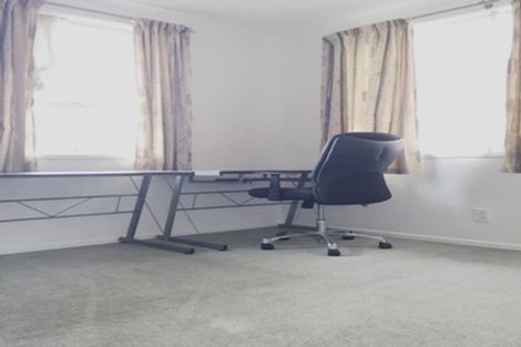 Photo of property in 31 Portadown Avenue, Pakuranga Heights, Auckland, 2010