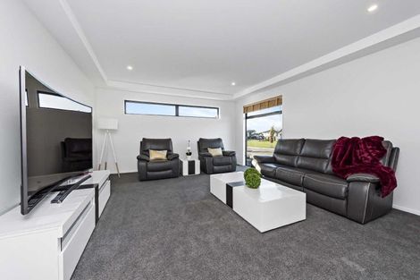 Photo of property in 11 Tulett Park Drive, Casebrook, Christchurch, 8051