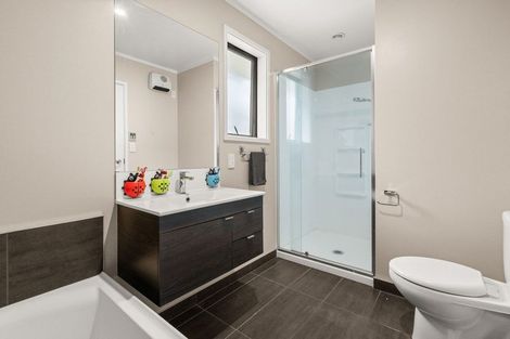 Photo of property in 3 Lakeside Terrace, Omokoroa, 3114