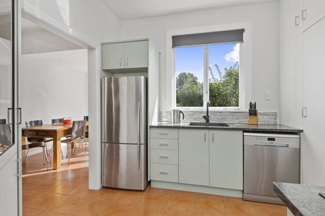 Photo of property in 114 Richardson Terrace, Woolston, Christchurch, 8023