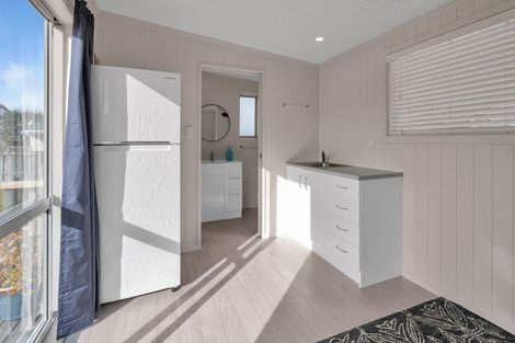 Photo of property in 66 One Tree Point Road, One Tree Point, 0118