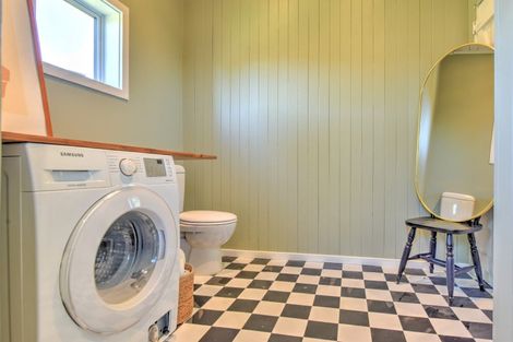 Photo of property in 9 Essex Street, Mossburn, 9792