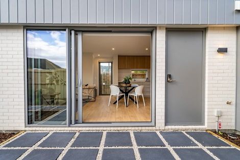 Photo of property in 31-33 Chapman Crescent, Naenae, Lower Hutt, 5011