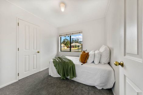 Photo of property in 1/7 Marbeth Court, Botany Downs, Auckland, 2010