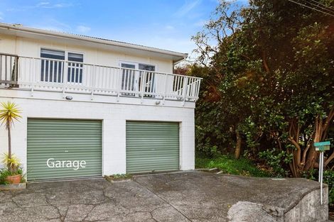Photo of property in 6d Rewa Terrace, Tawa, Wellington, 5028