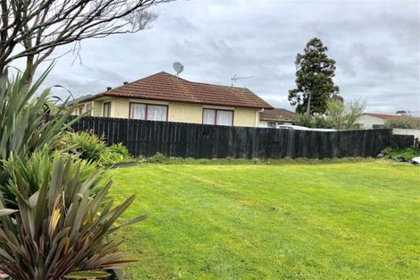 Photo of property in 2/3 Berwyn Avenue, Takanini, 2112