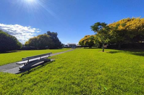 Photo of property in 78 Archmillen Avenue, Pakuranga Heights, Auckland, 2010