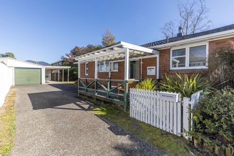 Photo of property in 1 Parekarangi Grove, Turangi, 3334