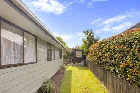 Photo of property in 12 Moa Road, Raumati Beach, Paraparaumu, 5032