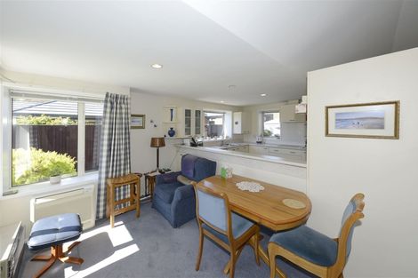 Photo of property in 4 Oakview Lane, Cashmere, Christchurch, 8022