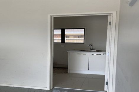 Photo of property in 5 Fielding Crescent, Farm Cove, Auckland, 2012