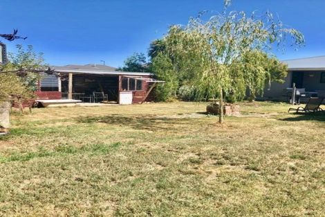 Photo of property in 5 Watkins Drive, Rangiora, 7400