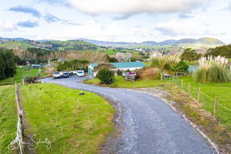 Photo of property in 105 Gorge Road, Maungaturoto, 0520
