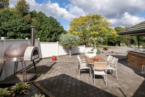 Photo of property in 384 Clifton Road, Whitford, Howick, 2571