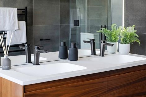 Photo of property in 24 Stingray Drive, Omokoroa, 3114