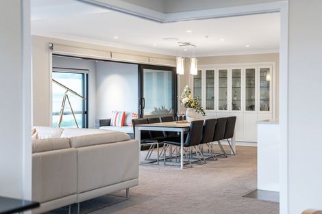 Photo of property in 14 Wangapeka Way, Aotea, Porirua, 5024