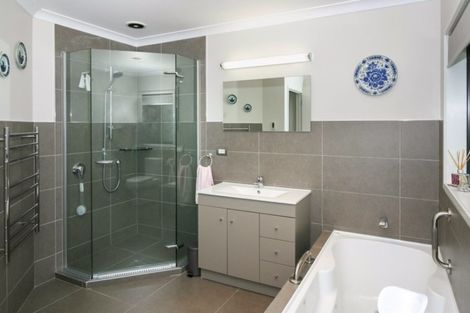 Photo of property in 6 Manuka Place, Whalers Gate, New Plymouth, 4310