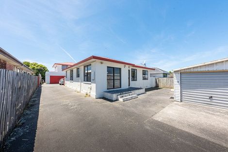 Photo of property in 122 Yaldhurst Road, Sockburn, Christchurch, 8042