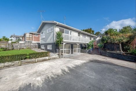 Photo of property in 1 Beldon Place, Pakuranga Heights, Auckland, 2010